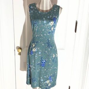 Floral Sleeveless Dress - Blue and Green Lands End size 6 pockets women’s D353